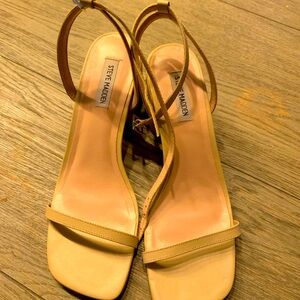 Steve Madden Audrina strappy sandals- nude. Size 9.5. Pre-owned- worn once